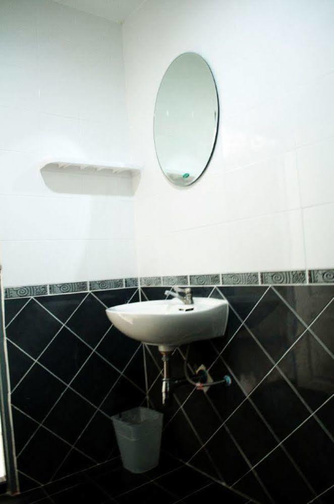 Sabai Sabai House Pattaya Motel ภายนอก รูปภาพ